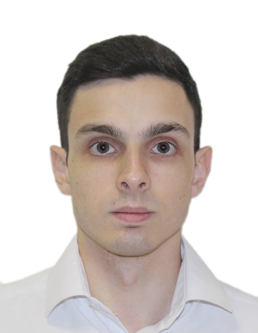 Роман Резников