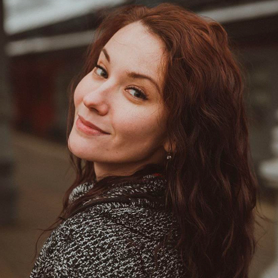 Майя Картонис